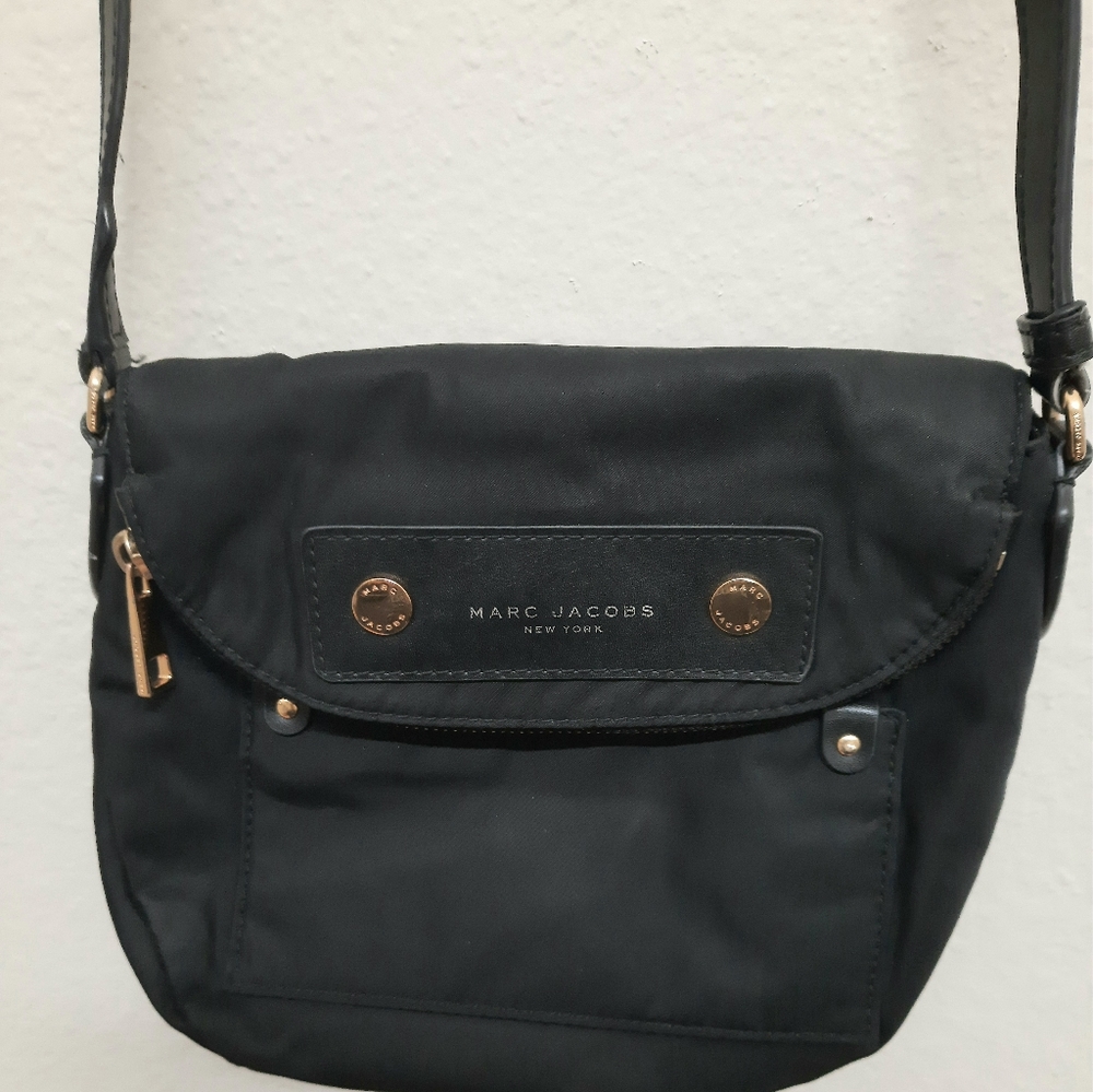 Marc Jacobs Black Shoulder Bag with Adjustable Strap